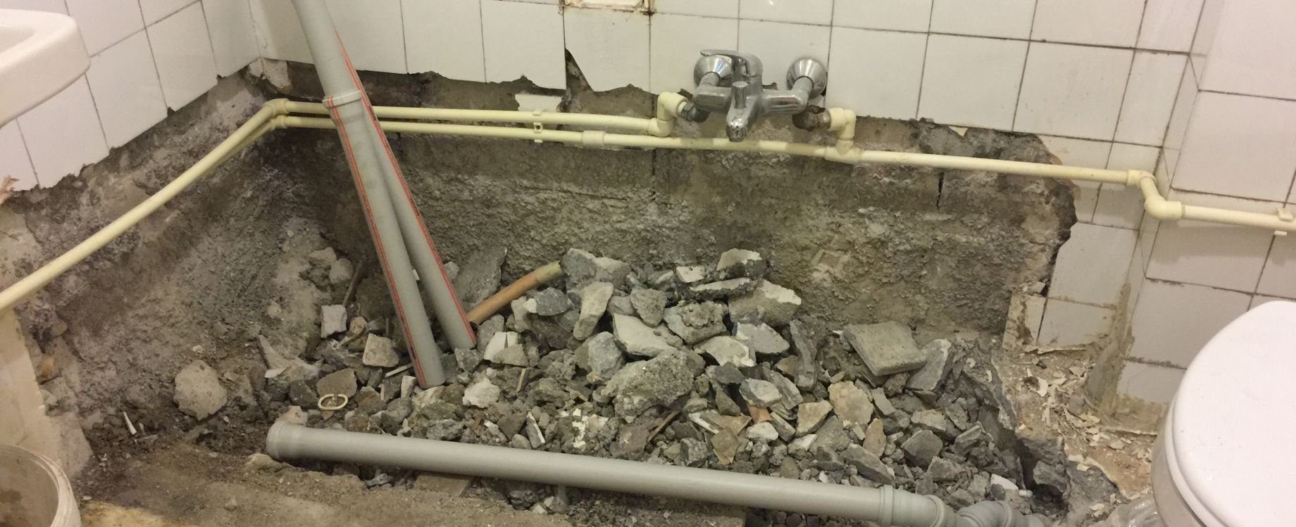 bathroom fitter near me SW2 4TA